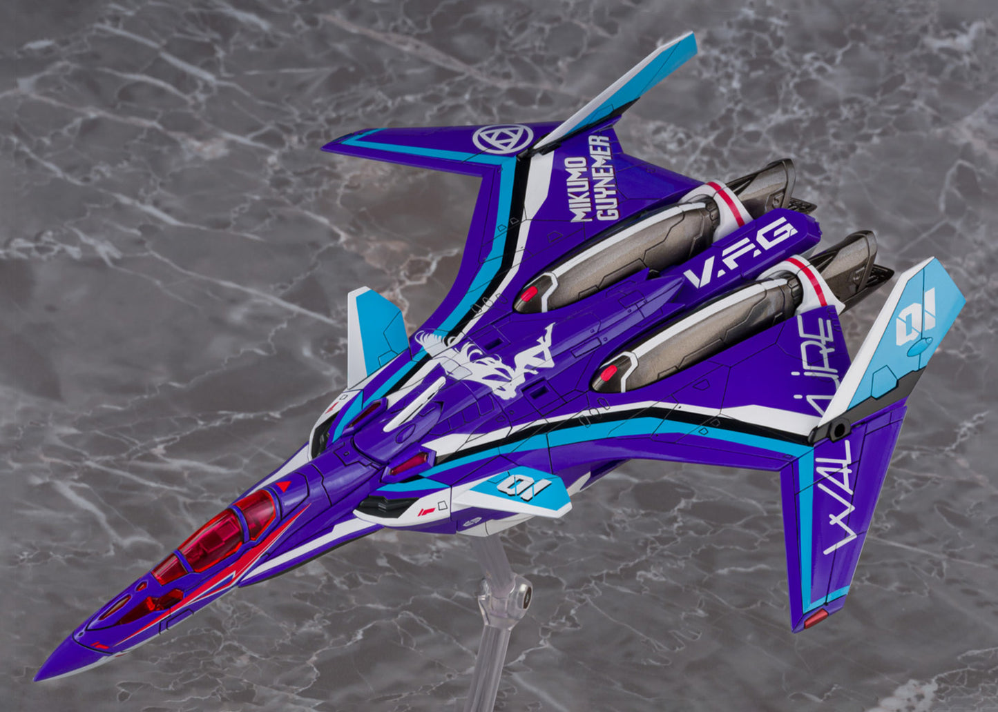Aoshima V.F.G. #MC-17 Variable Fighter Girls Macross Delta Walkure Mikumo Guynemer