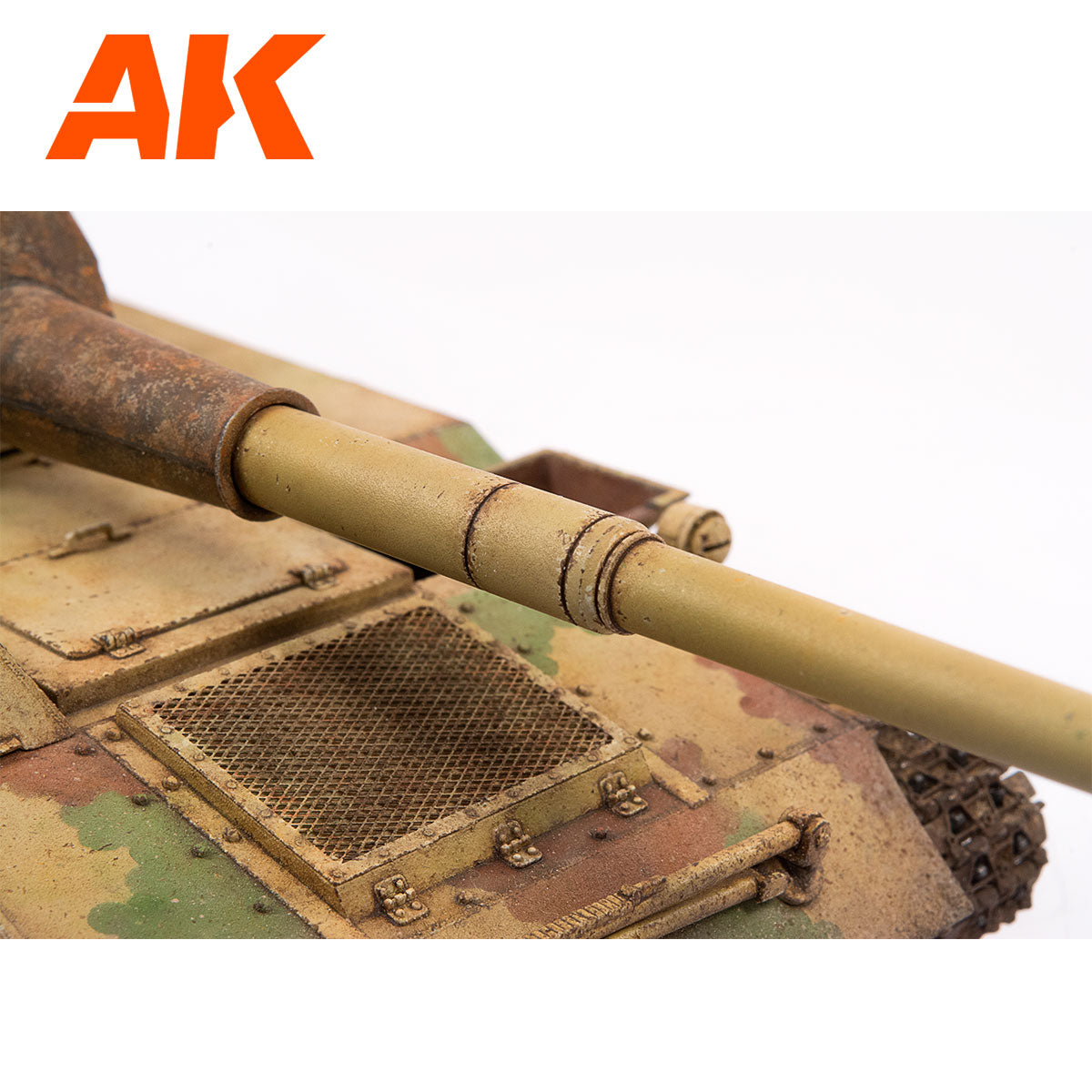 AK Interactive Paneliners for Modeling