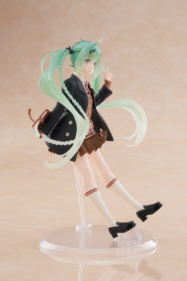 TAITO Hatsune Miku Figure - Fashion (Preppy Ver.)