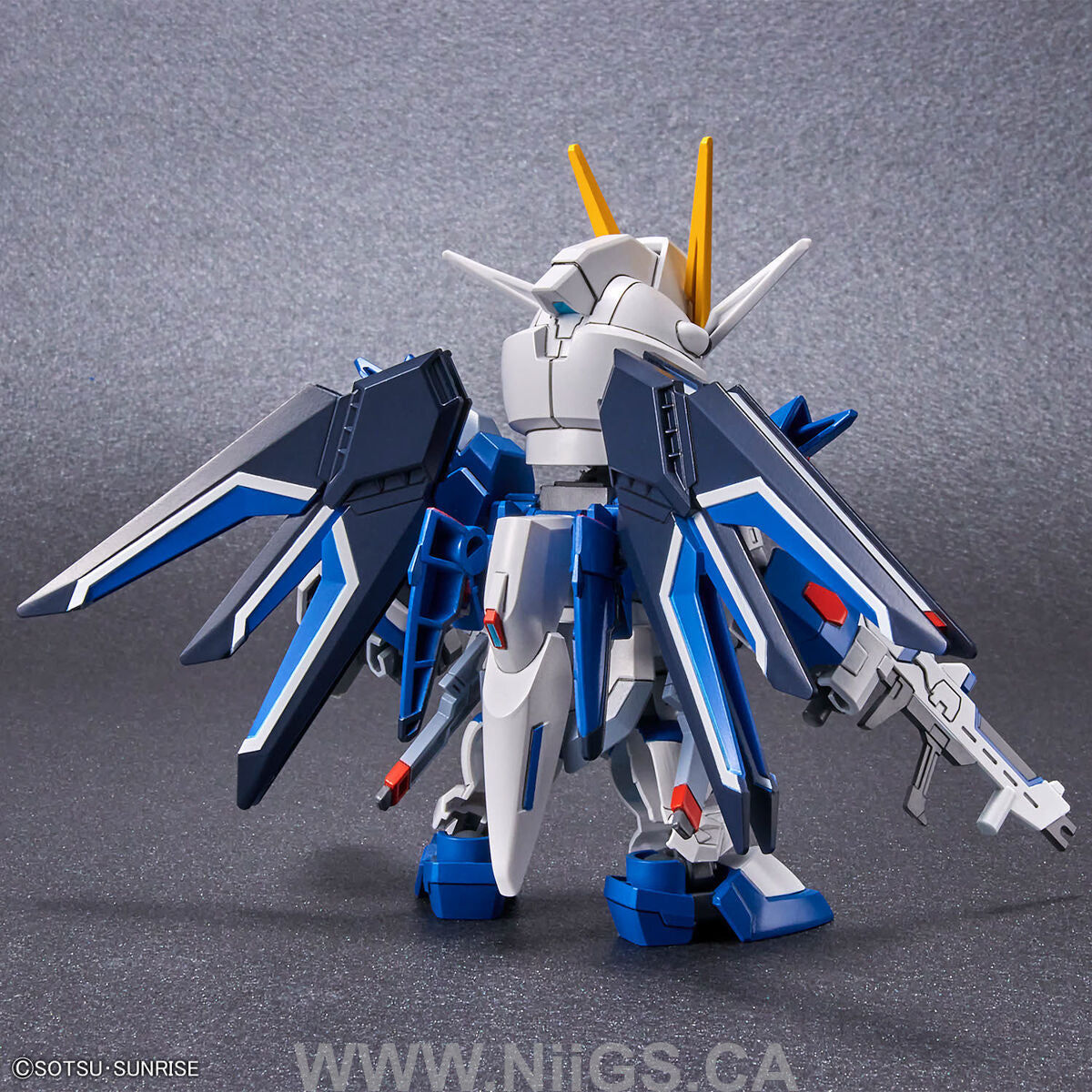 BANDAI SD GUNDAM EX-STANDARD RISING FREEDOM GUNDAM