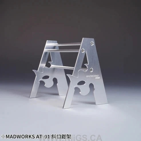 Madworks AT Nippers Stand