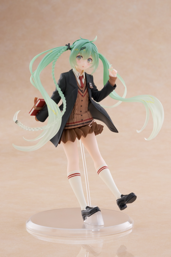 TAITO Hatsune Miku Figure - Fashion (Preppy Ver.)