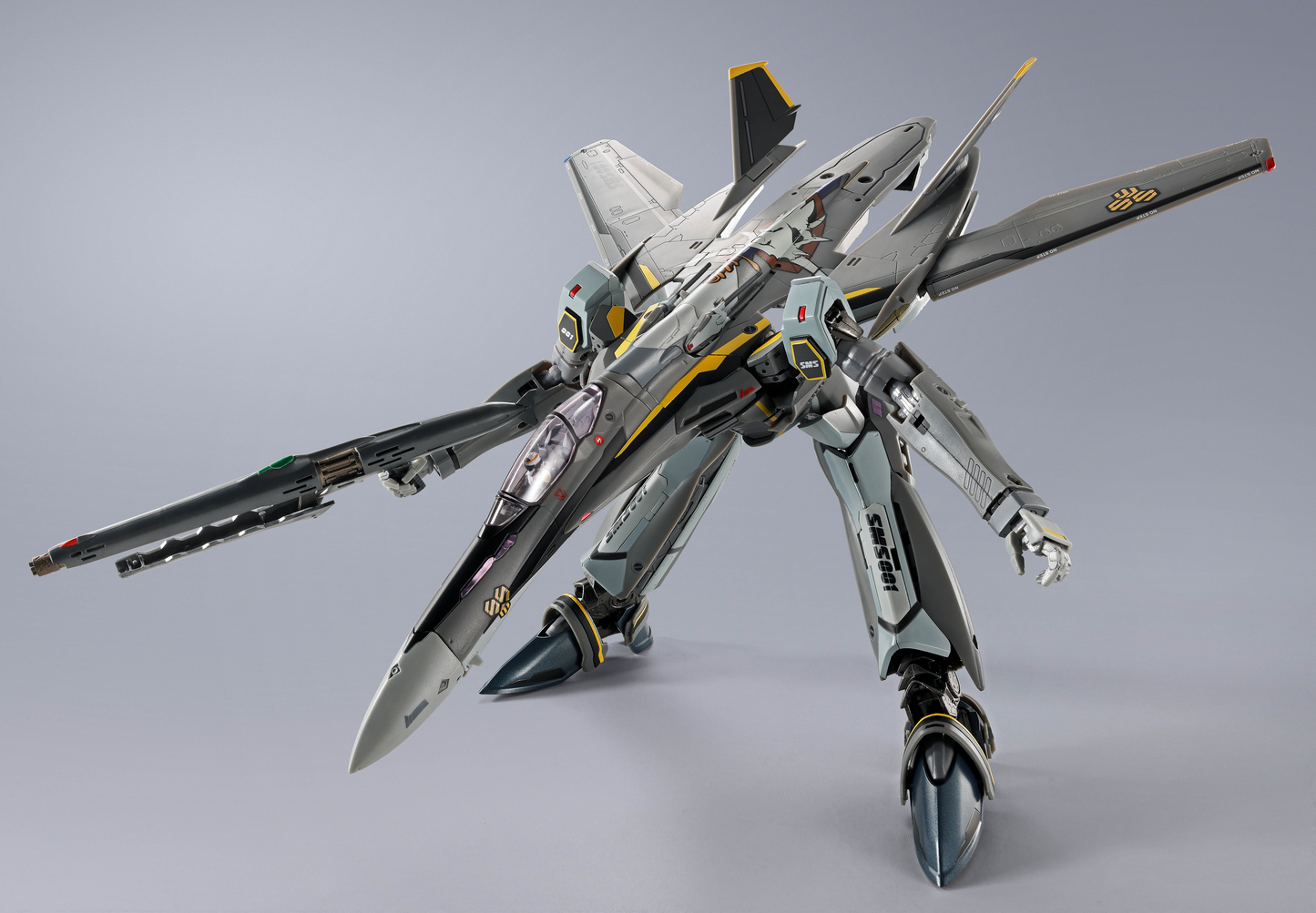 BANDAI Tamashii DX CHOGOKIN VF-25S ARMORED MESSIAH VALKYRIE(OZMA・LEE USE) RIVIVAL Ver. "MACROSS"