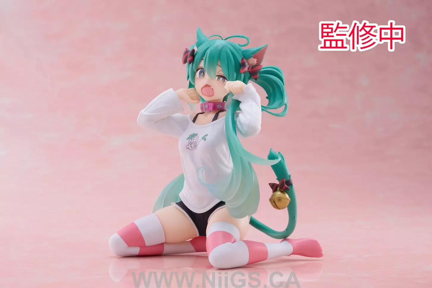 TAITO Hatsune Miku Desktop Cute Figure (Cat Ear T-Shirt Ver.)