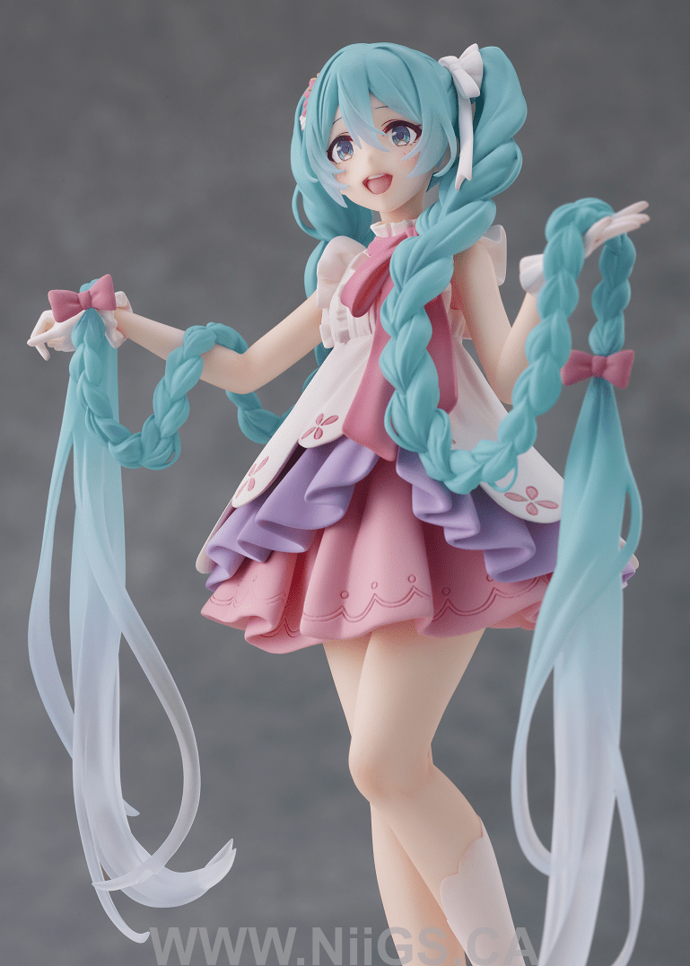 TAITO Hatsune Miku Wonderland Figure - Rapunzel