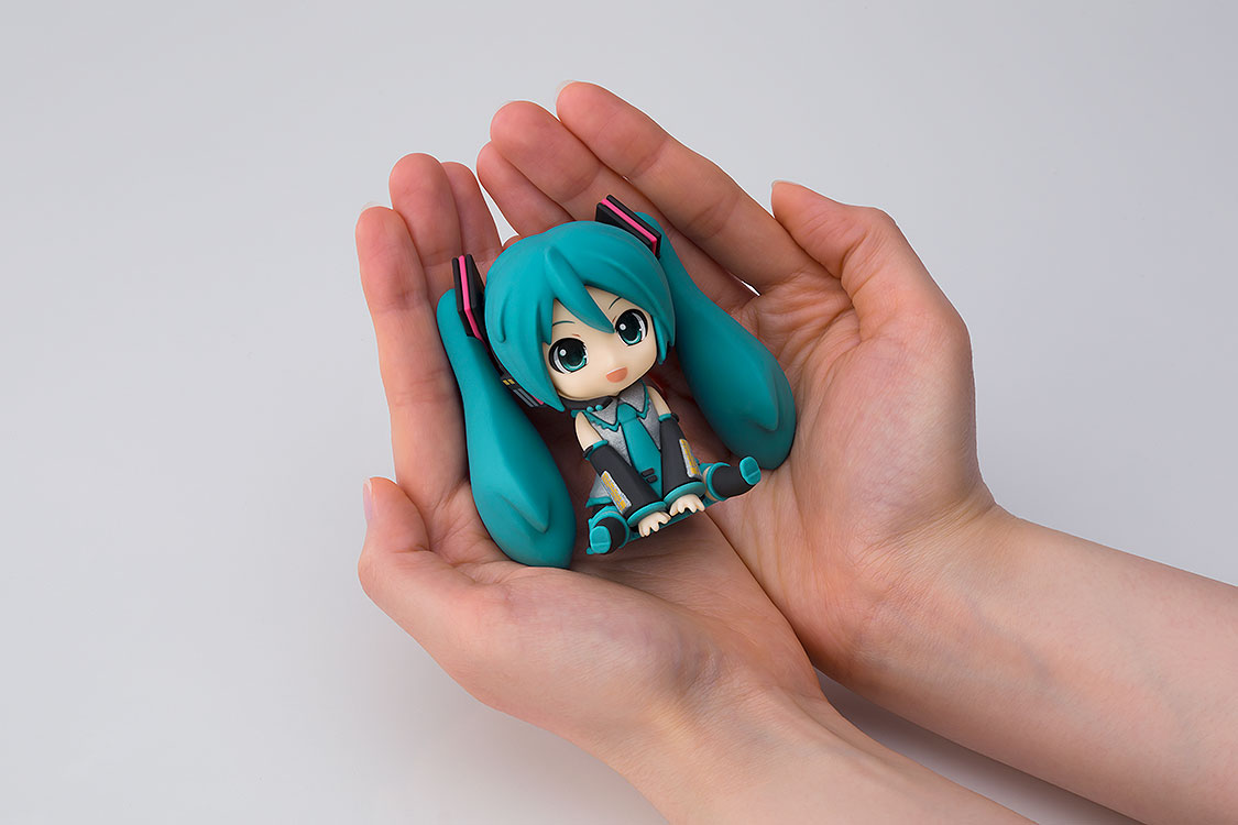 GOOD SMILE COMPANY Nendoroid Plus: Hatsune Miku Rubber Mascot