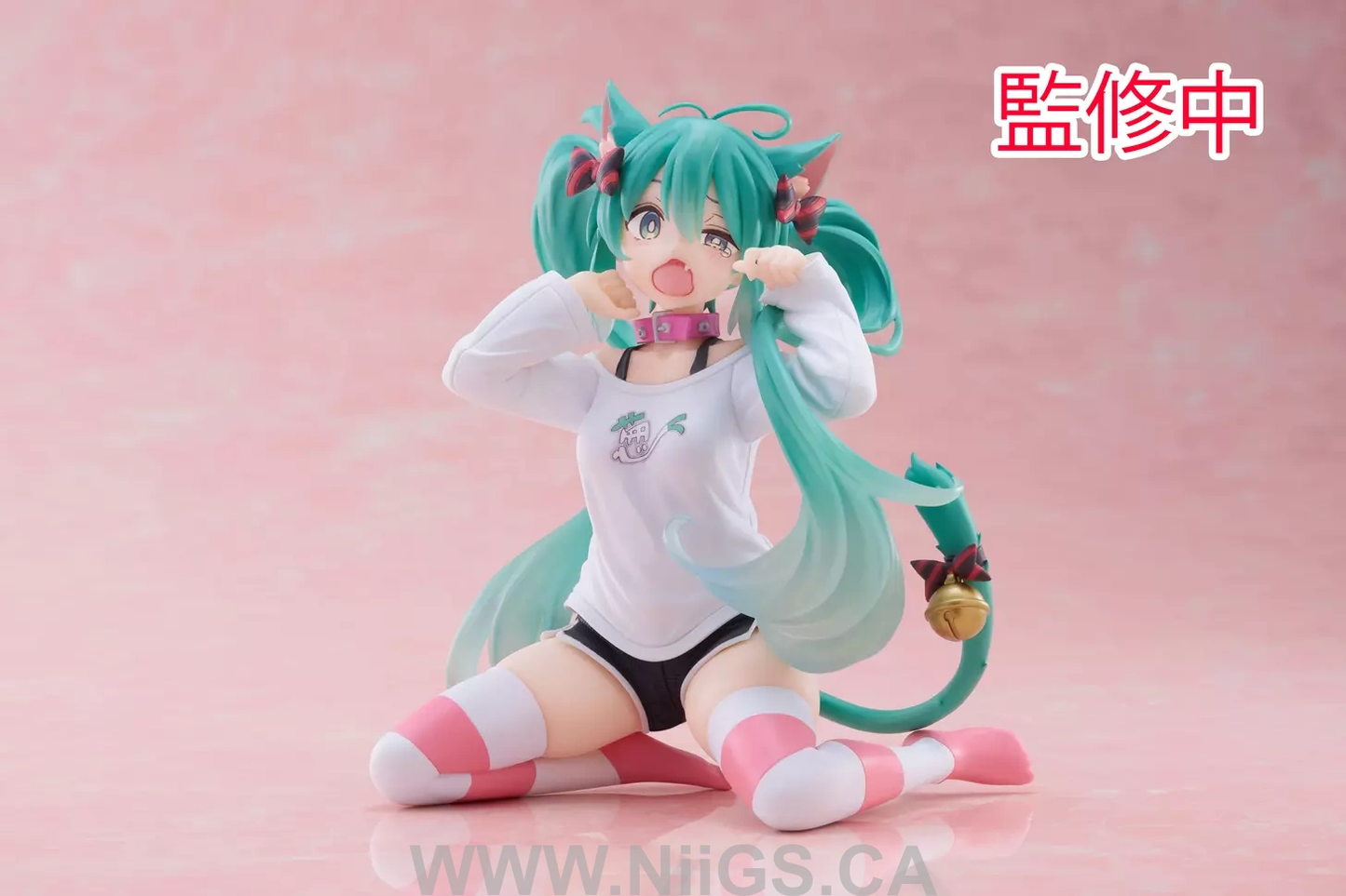 TAITO Hatsune Miku Desktop Cute Figure (Cat Ear T-Shirt Ver.)