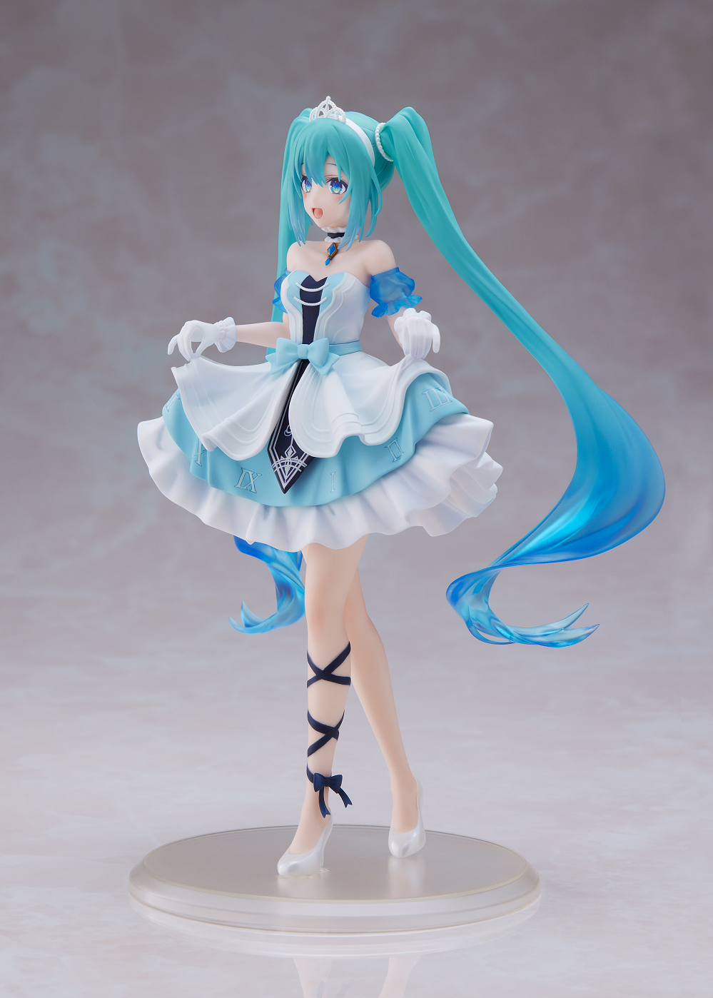 TAITO Hatsune Miku Wonderland Figure - Cinderella
