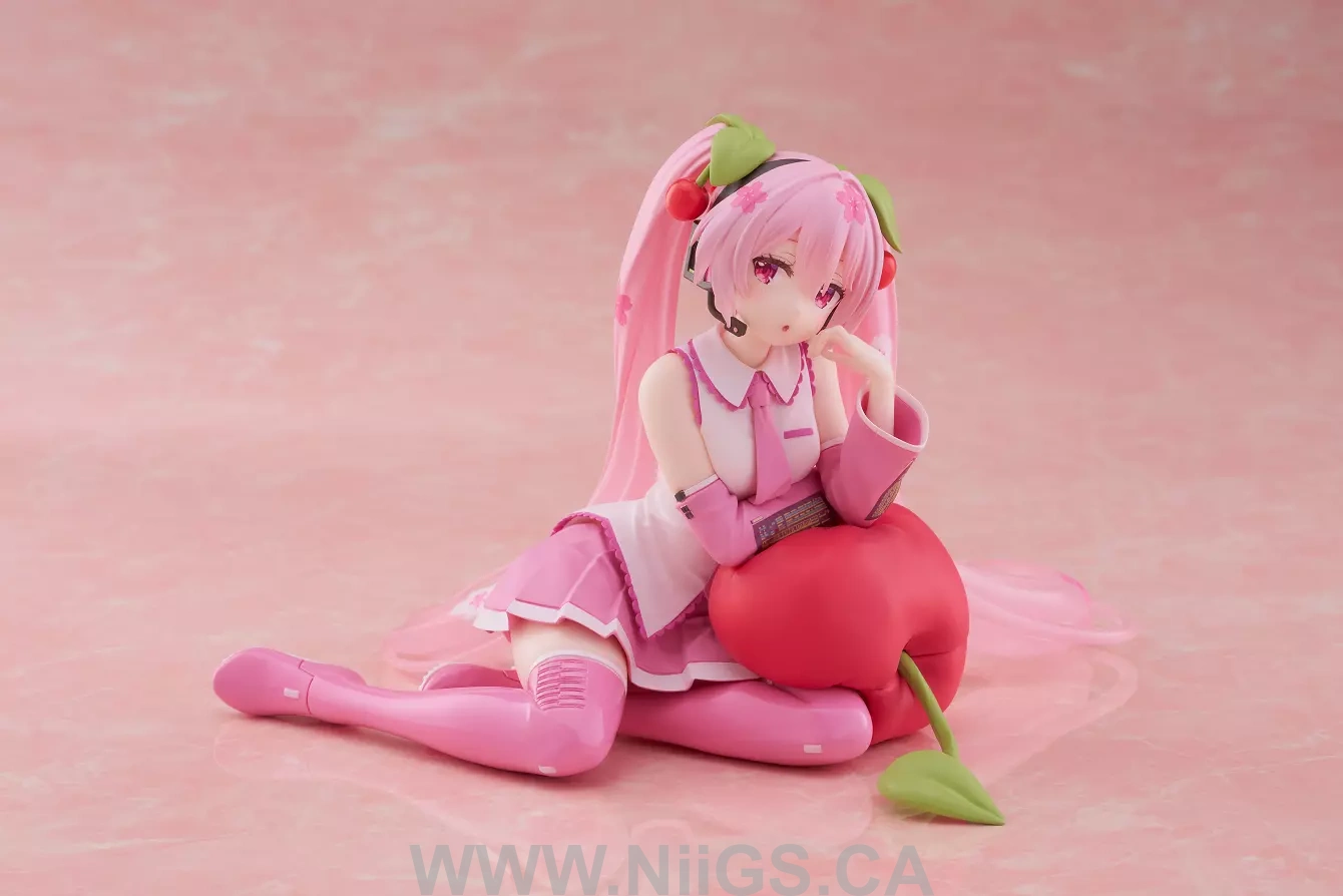 TAITO Sakura Miku Desktop Cute Figure (Cherry Cushion Ver.)