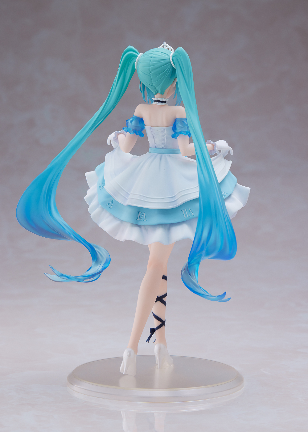 TAITO Hatsune Miku Wonderland Figure - Cinderella