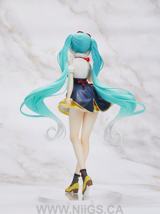TAITO Hatsune Miku Wonderland Figure - Snow White