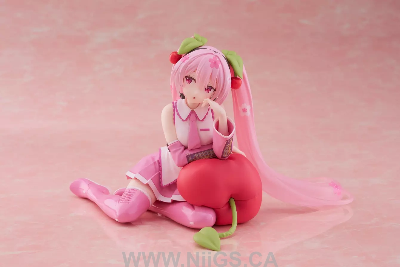 TAITO Sakura Miku Desktop Cute Figure (Cherry Cushion Ver.)