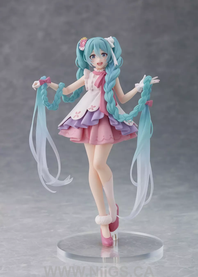 TAITO Hatsune Miku Wonderland Figure - Rapunzel