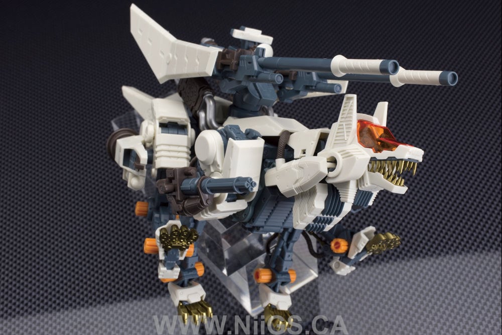 Kotobukiya 1/72 Zoids RHI-3 Command Wolf Repackage Ver.