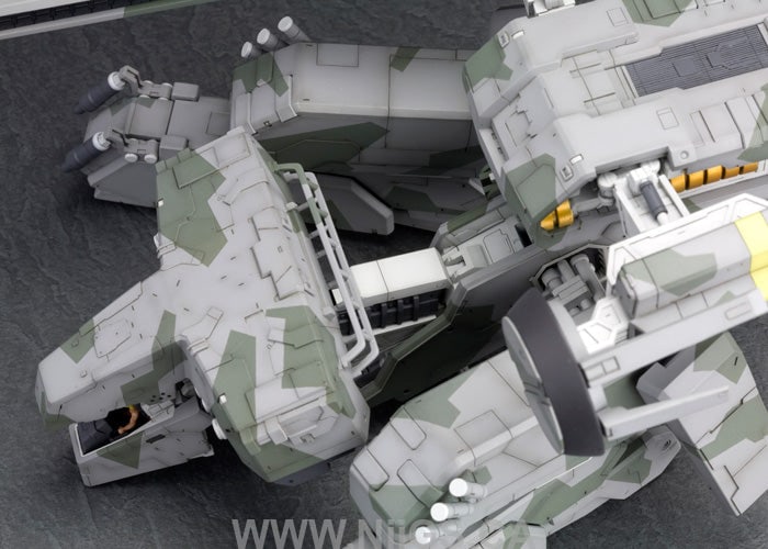 Kotobukiya 1/100 Metal Gear Solid Series Metal Gear Rex