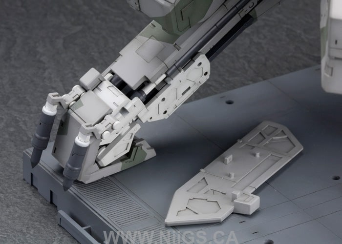 Kotobukiya 1/100 Metal Gear Solid Series Metal Gear Rex