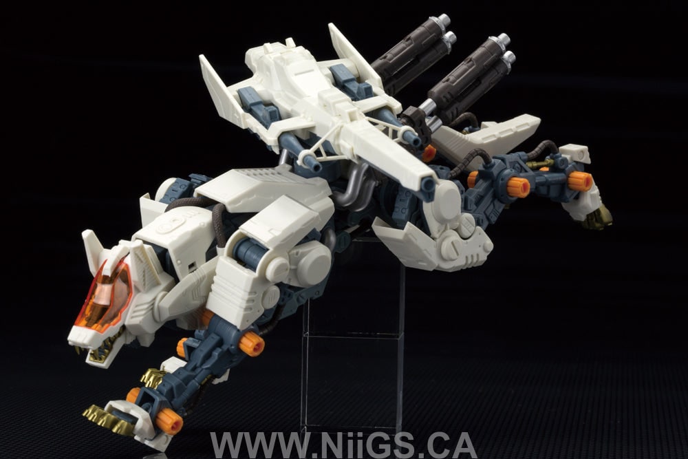 Kotobukiya 1/72 Zoids RHI-3 Command Wolf Repackage Ver.