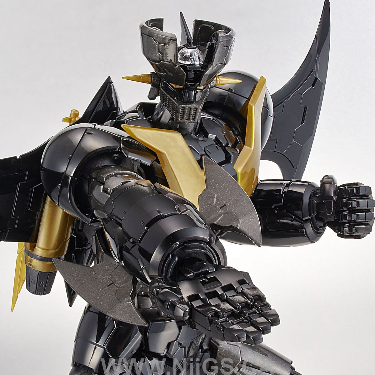 LIMITED HG 1/144 MAZINGER Z BLACK Ver.(MAZINGER Z INFINITY Ver.)