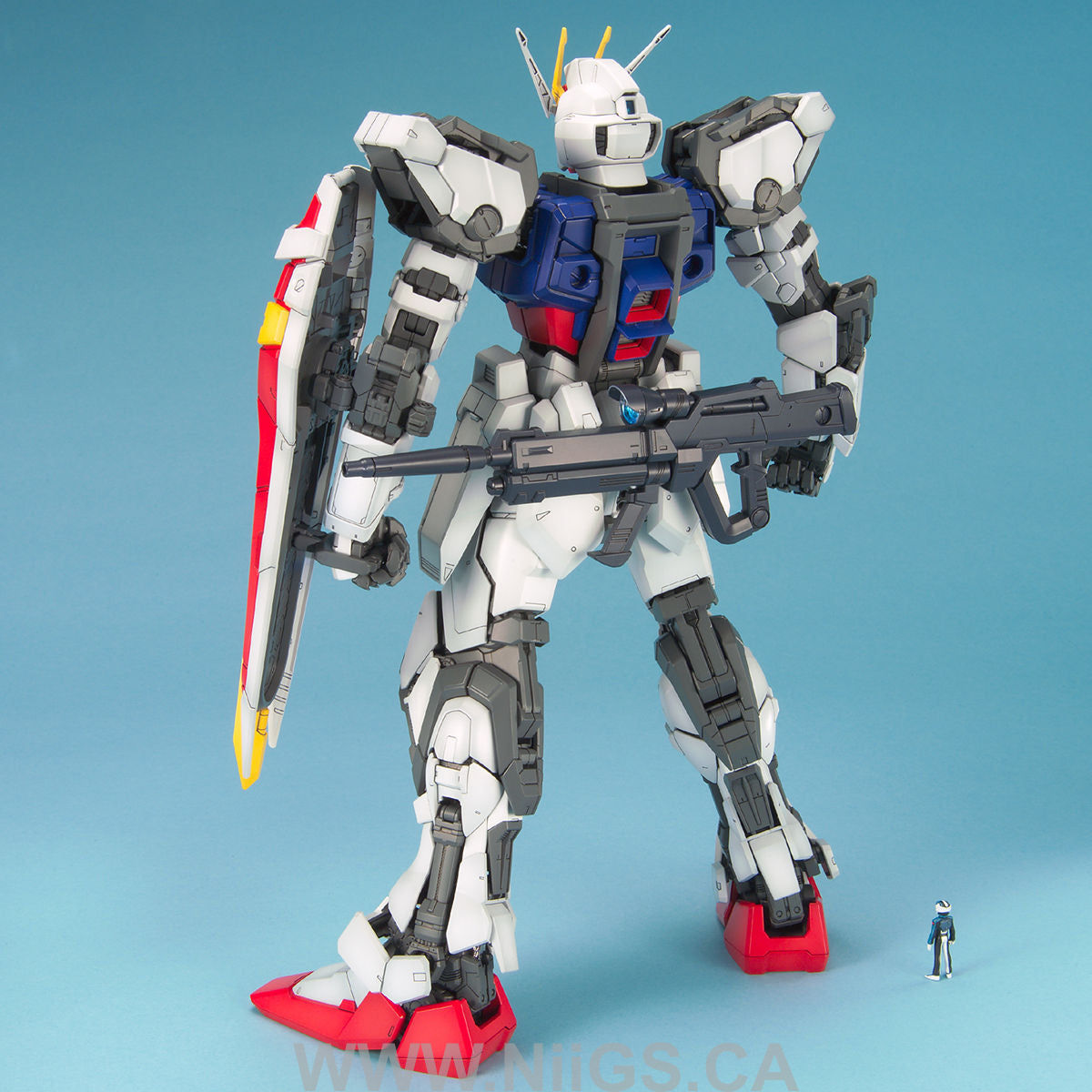 PG 1/60 Perfect Grade  GAT-X105 Strike Gundam