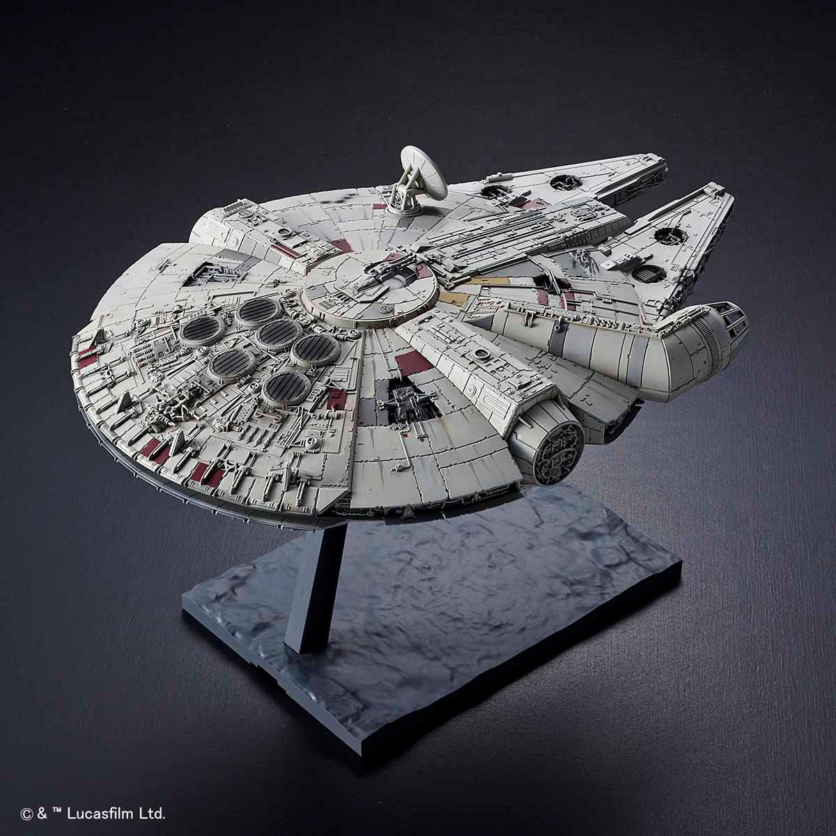 BANDAI 1/144 Millennium Falcon (The Rise of Skywalker)