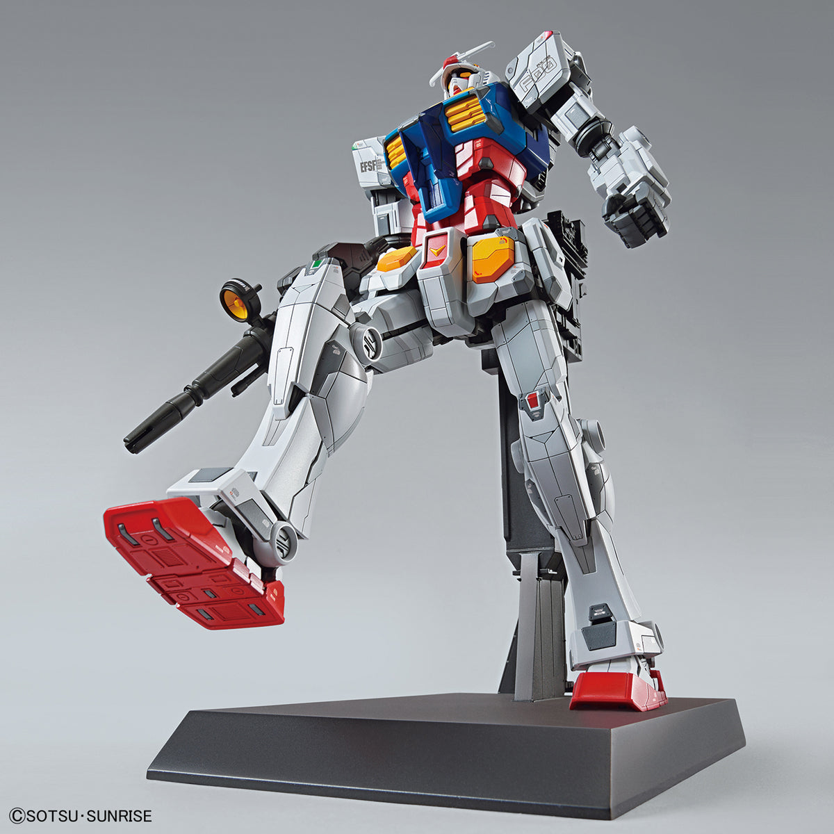 LIMITED Gundam Factory 1/100 RX-78F00 ガンダム