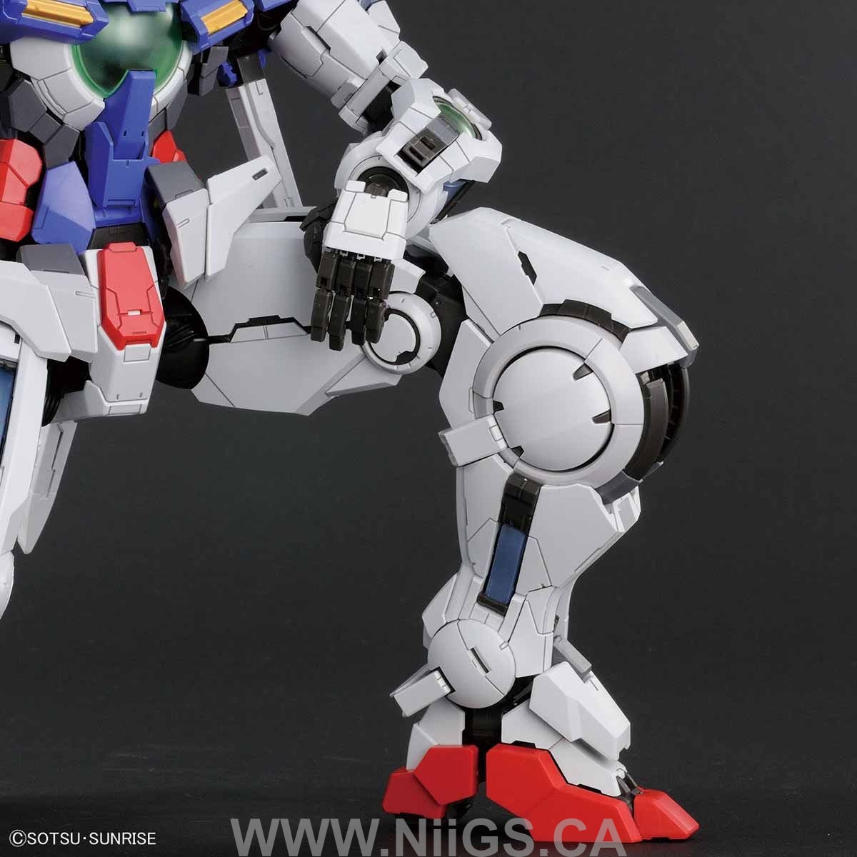 PG 1/60 Perfect Grade Gundam Exia (Lighting Model)