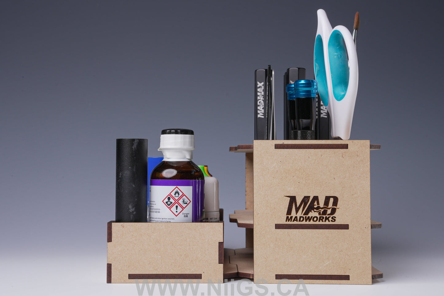 Madworks MH-11 Storage system