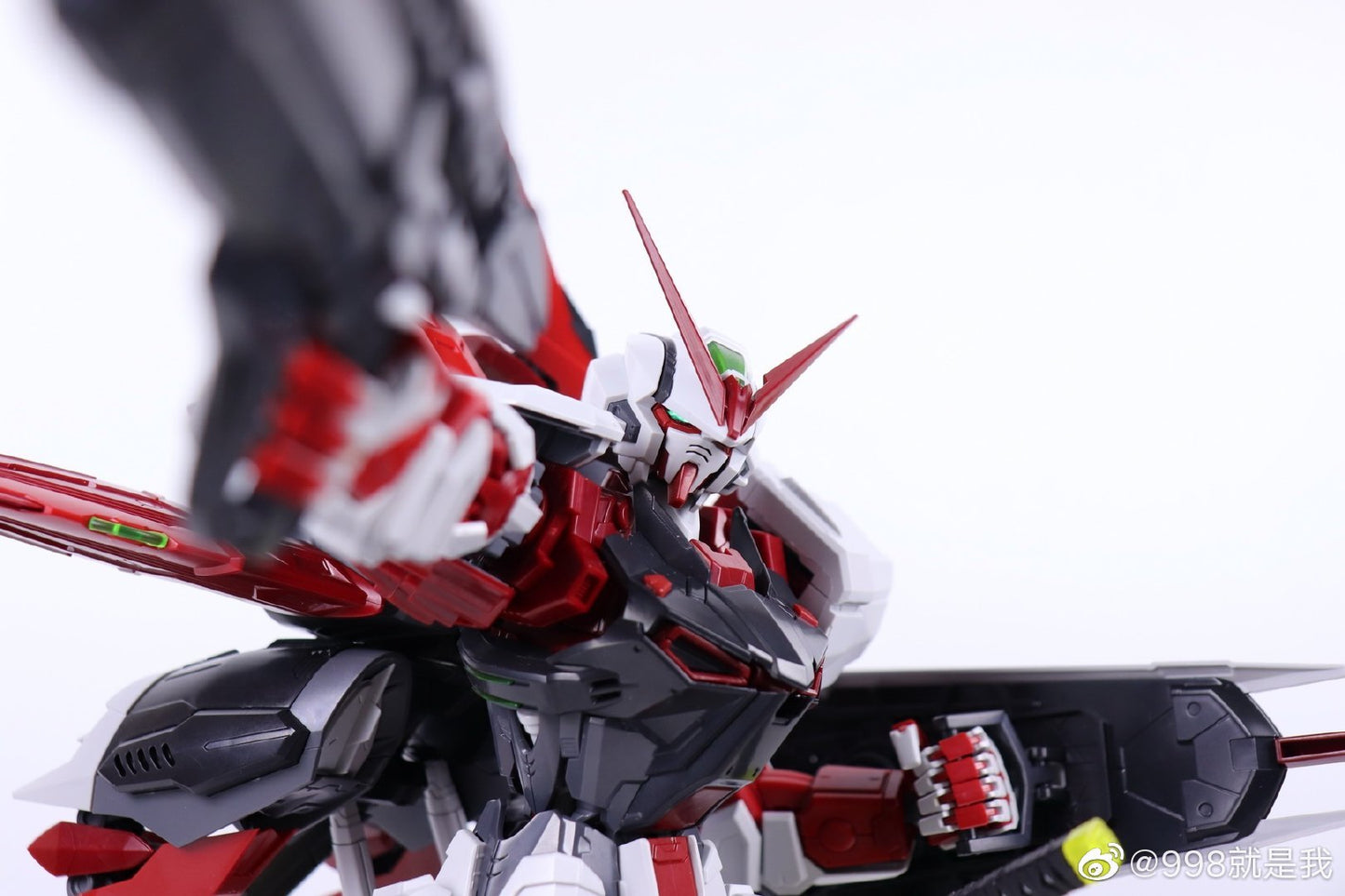 Nilson Works 尼爾森工坊 PG 1/60 Gundam Astray RED FRAME