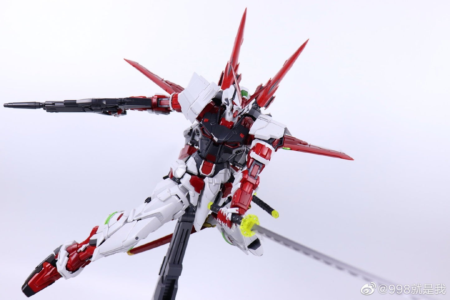 Nilson Works 尼爾森工坊 PG 1/60 Gundam Astray RED FRAME