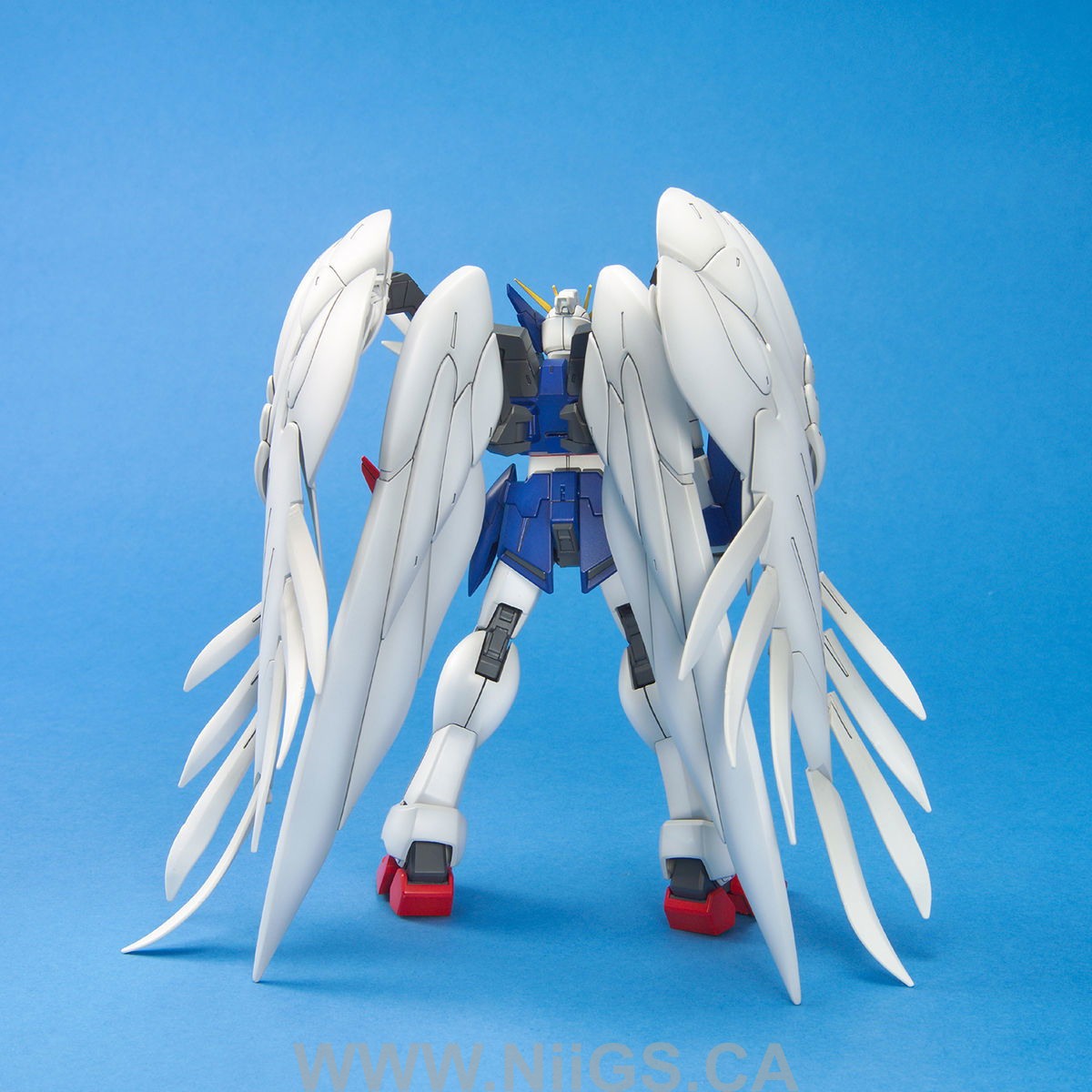 BANDAI Hobby MG Wing Gundam Zero Custom - Nii G Shop