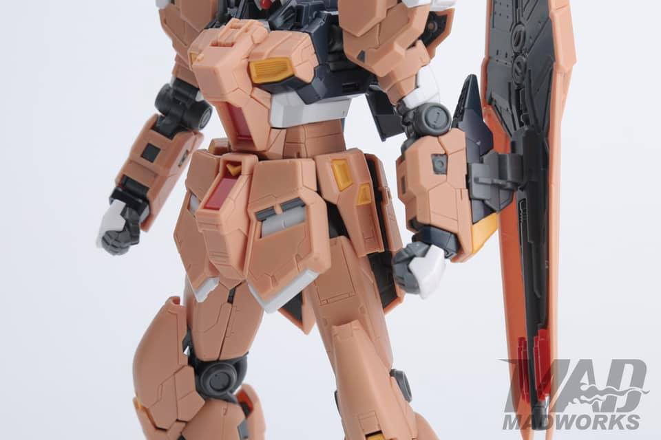 Madworks GK03-NU RG Nu Gundam Resin Conversion Kit