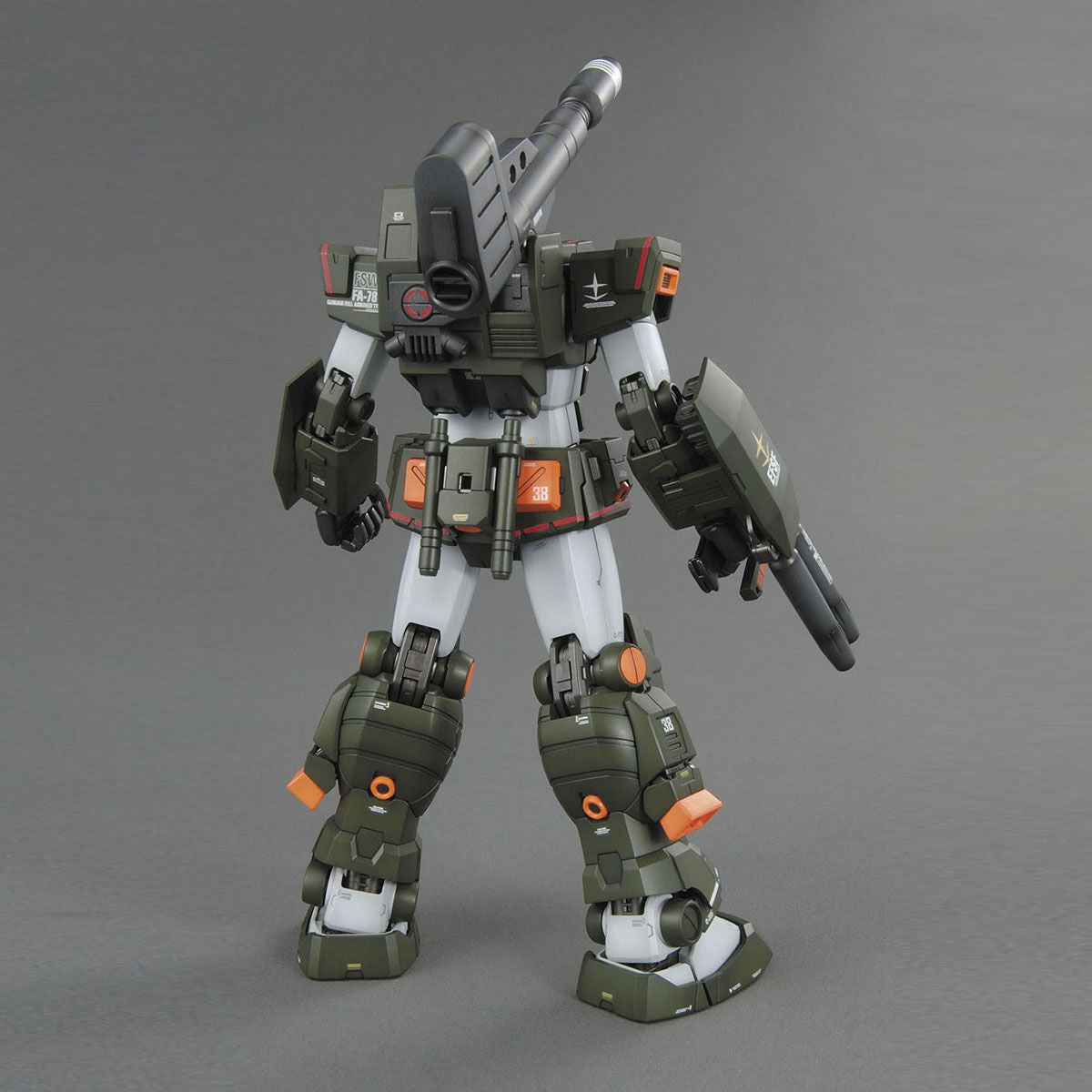 BANDAI Hobby MG 1/100 Full Armor Gundam