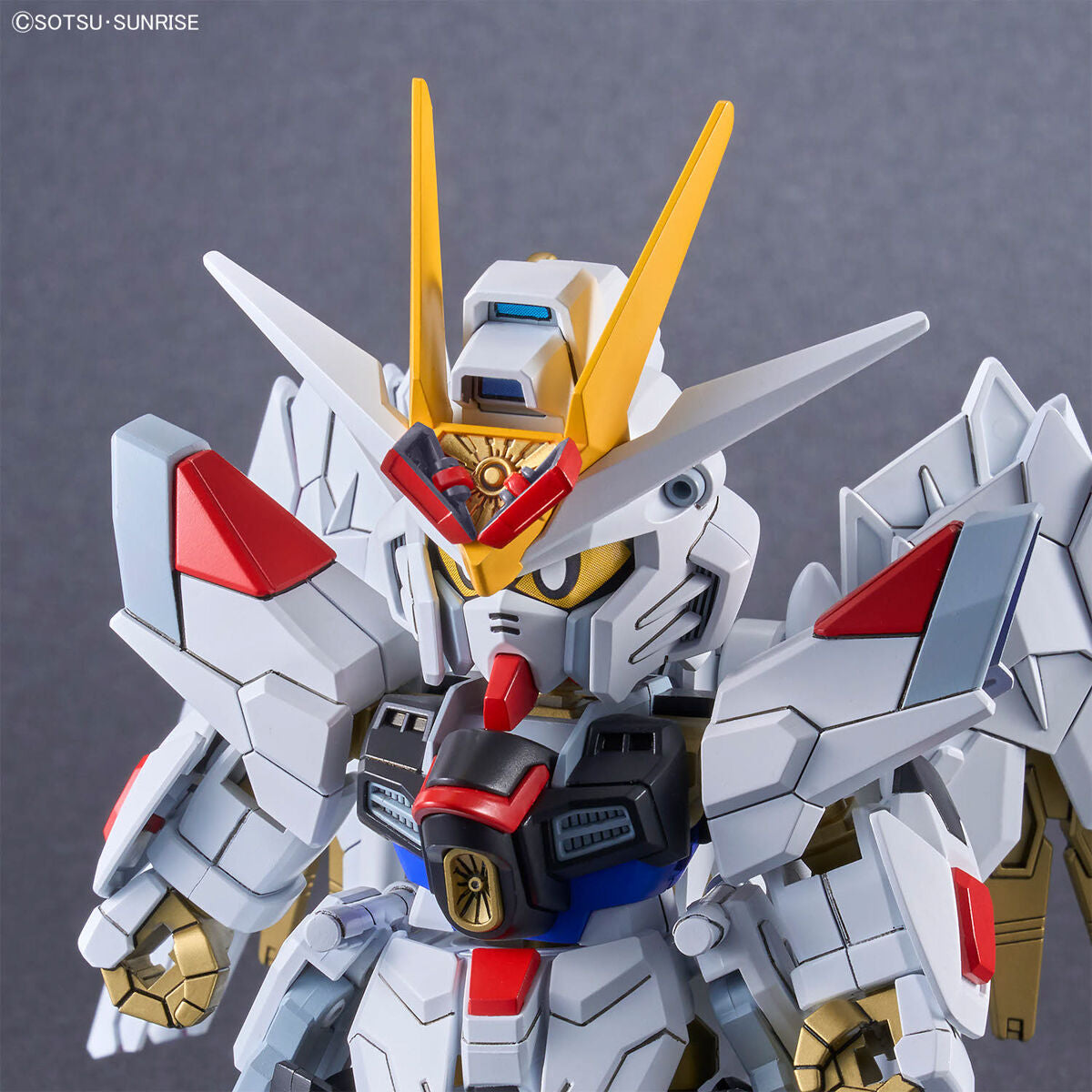 BANDAI Hobby SD GUNDAM CROSS SILHOUETTE MIGHTY STRIKE FREEDOM GUNDAM