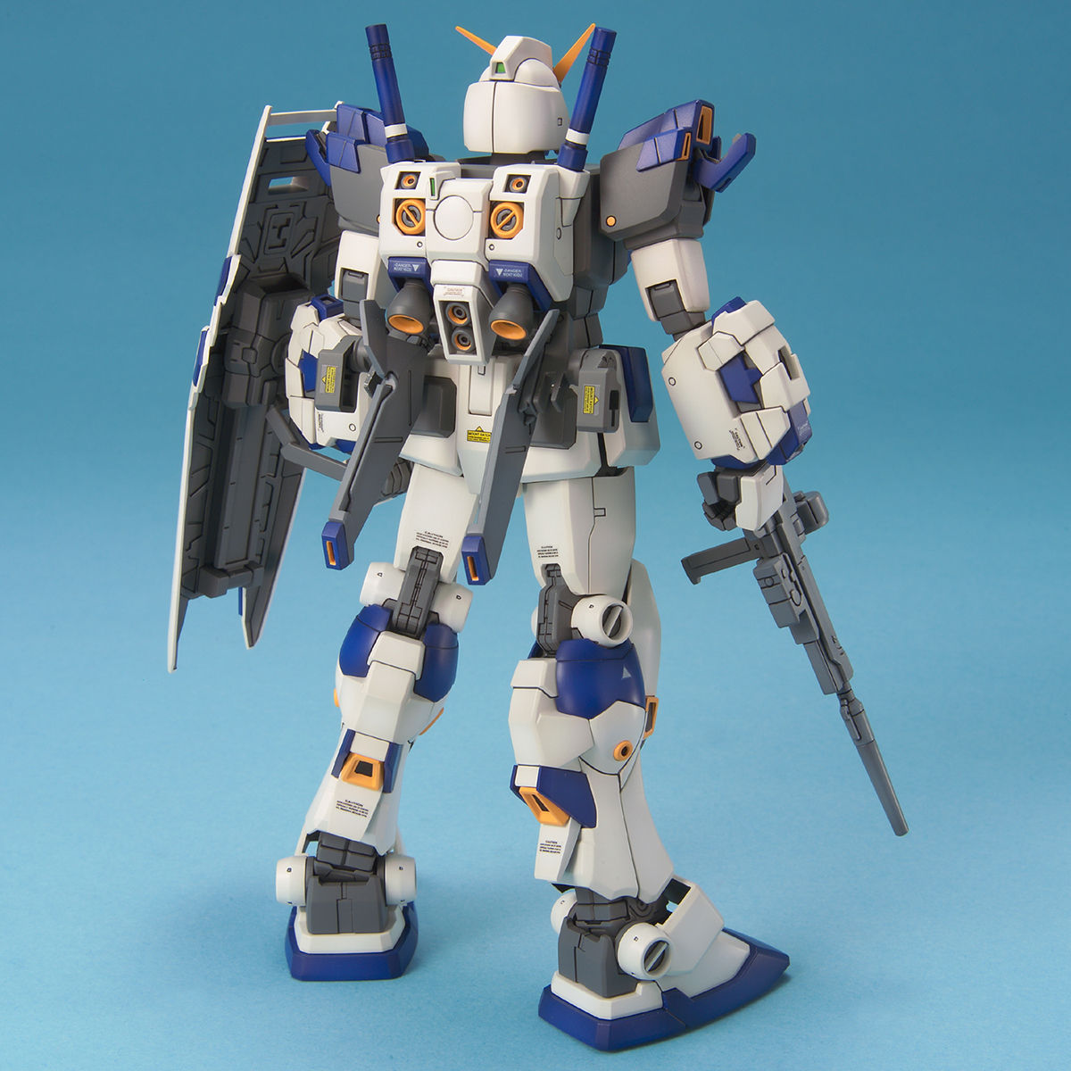 BANDAI HOBBY MG RX-78-4 Gundam