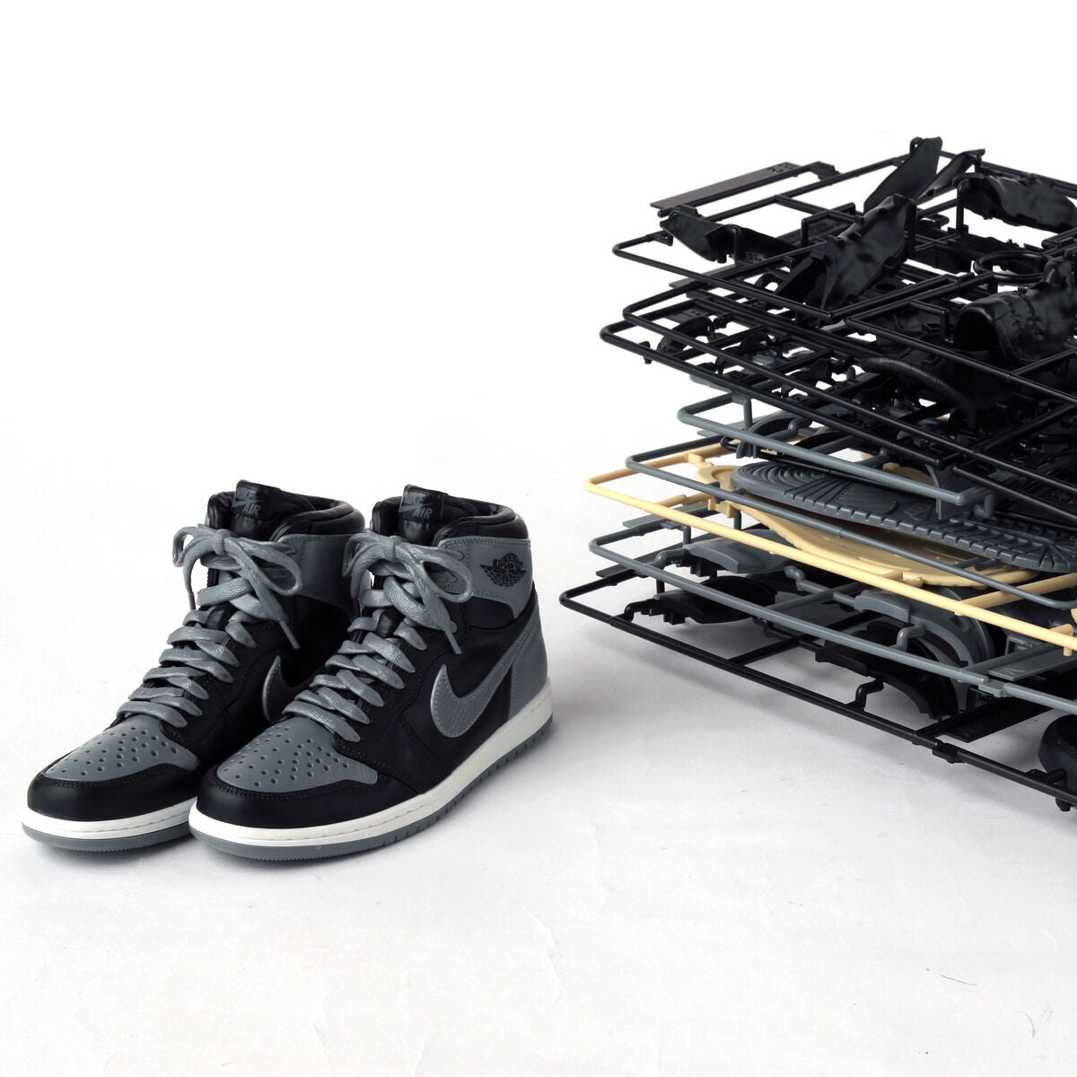 LIMITED Premium Bandai NIKE AIR JORDAN 1 HIGH 85 SHADOW AND REVERSE SHADOW MODEL KIT
