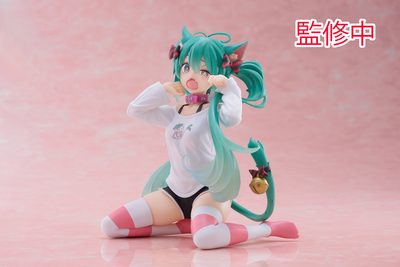 TAITO Hatsune Miku Desktop Cute Figure (Cat Ear T-Shirt Ver.)