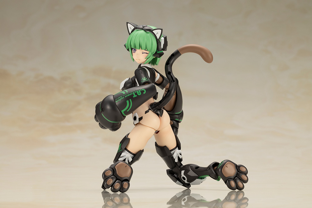 KOTOBUKIYA FRAME ARMS GIRL MAGATSUKI 〈CAT ARMOR Ver.)