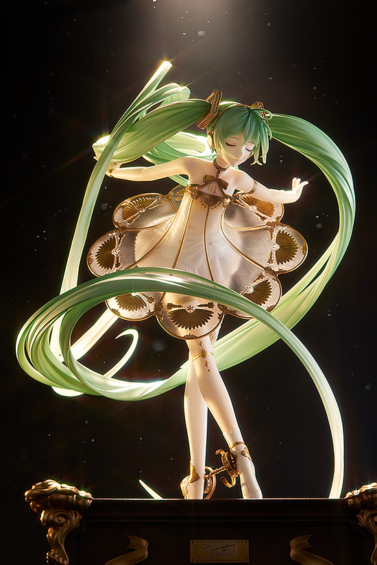 Good Smile Company Hatsune Miku Symphony: 5th Anniversary Ver.