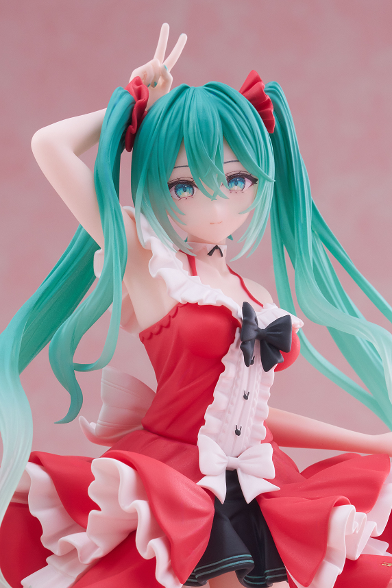 GSC x TAITO Hatsune Miku Figure - Fashion (Lolita Ver.)