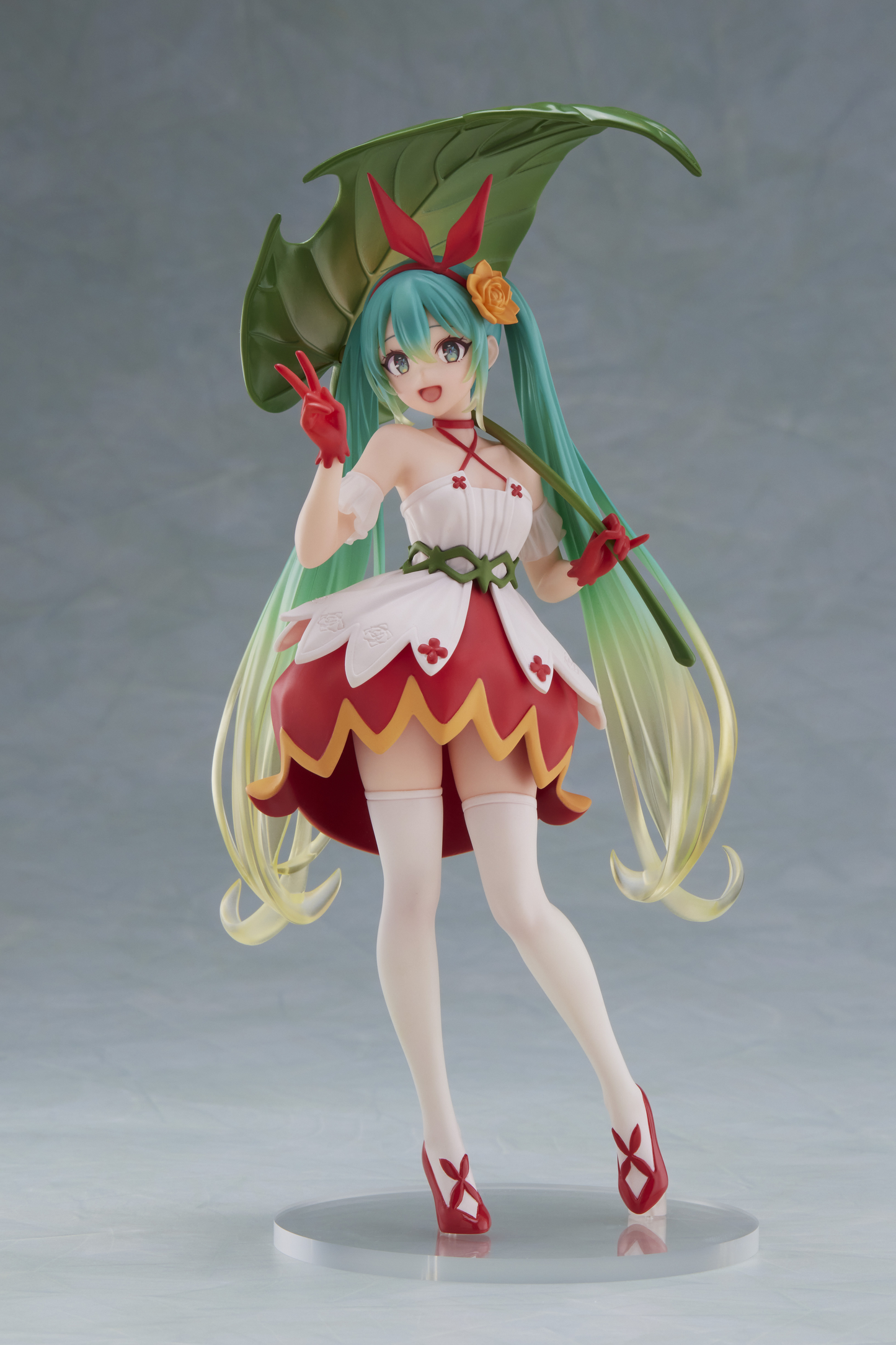TAITO Hatsune Miku Wonderland Figure - Thumbelina