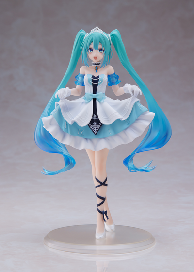 TAITO Hatsune Miku Wonderland Figure - Cinderella