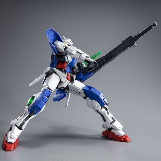 LIMITED Premium Bandai MG 1/100 Gundam Exia Repair III