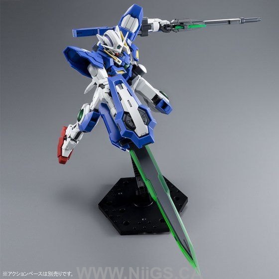 LIMITED Premium Bandai MG 1/100 Gundam Exia Repair III