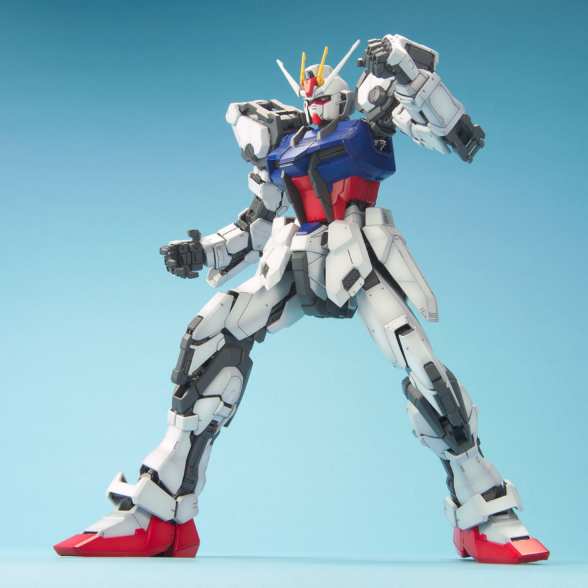 PG 1/60 Perfect Grade  GAT-X105 Strike Gundam