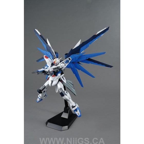 BANDAI Hobby MG 1/100 Freedom Gundam Ver.2.0 - Nii G Shop
